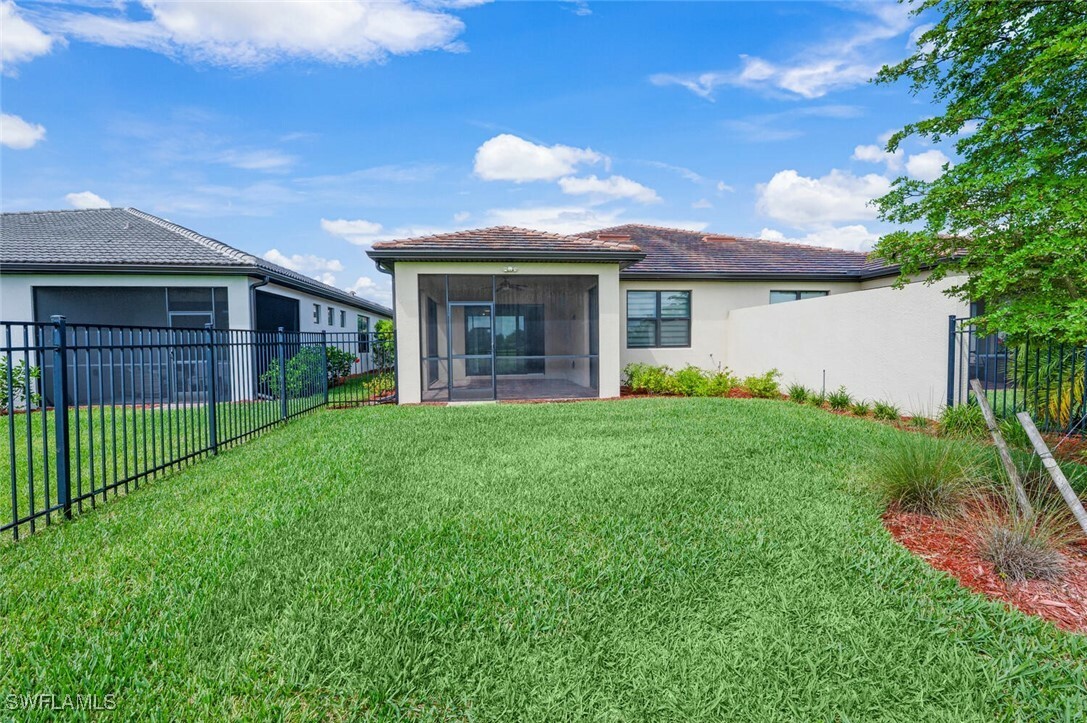 Property Photo:  16661 Rolling Rock Boulevard  FL 33920 