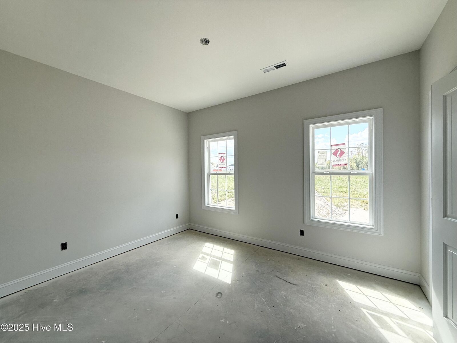Property Photo:  2010 Yellowfin Drive  NC 28562 