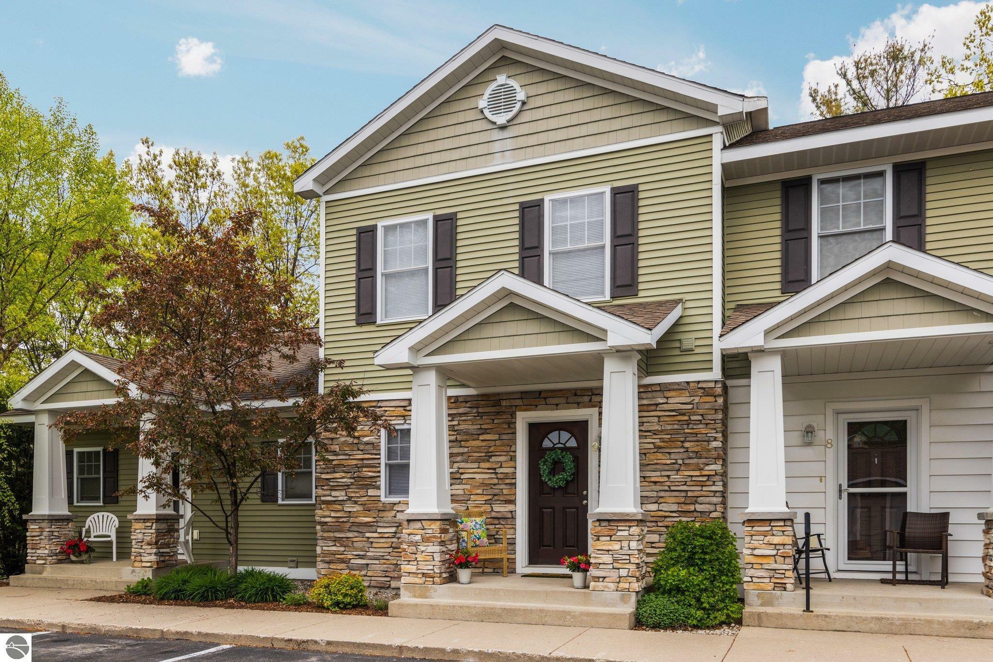 1491 Kent Street  Traverse City MI 49686 photo