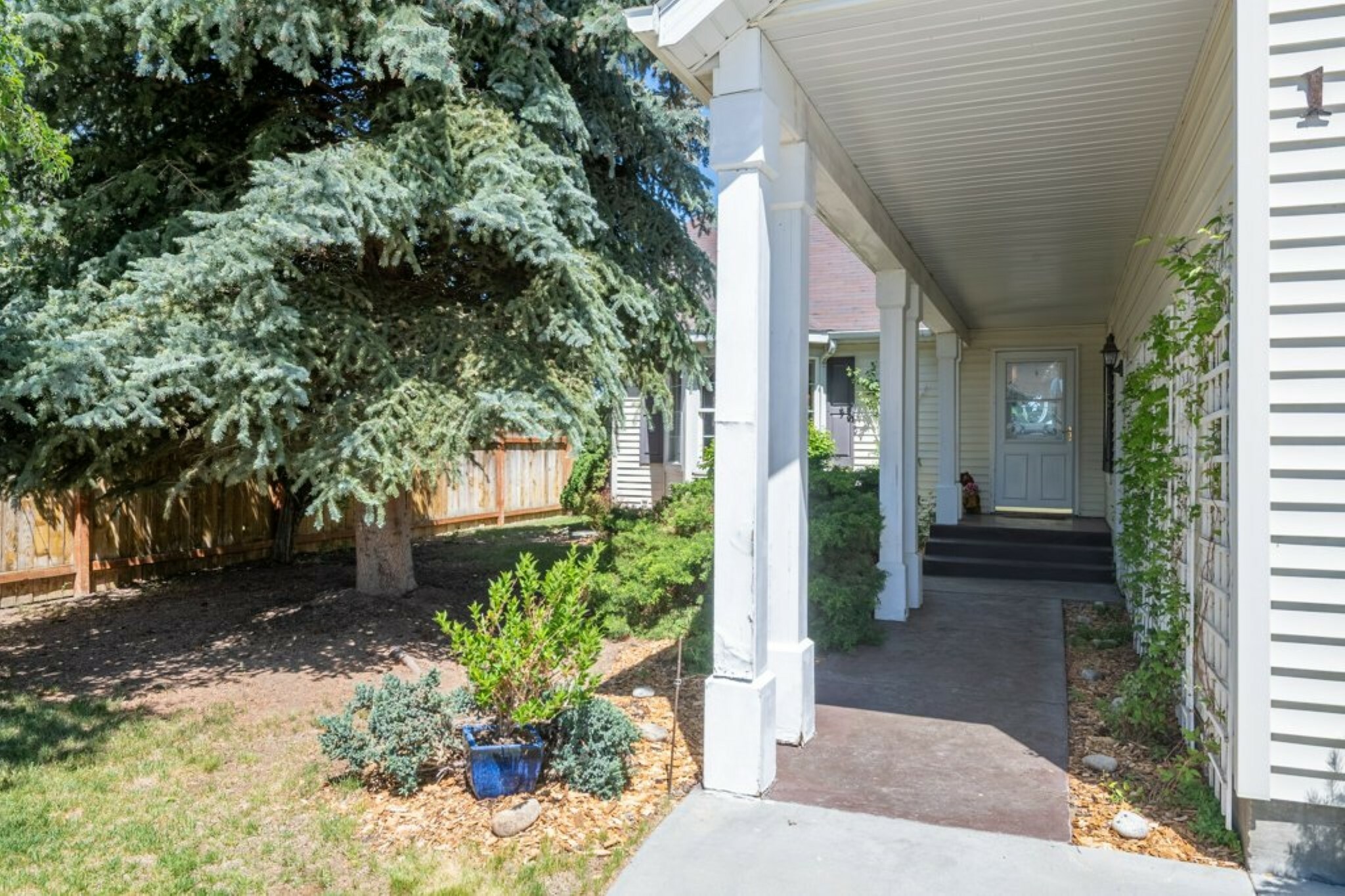 Property Photo: 142 Thomas Street MT 59840