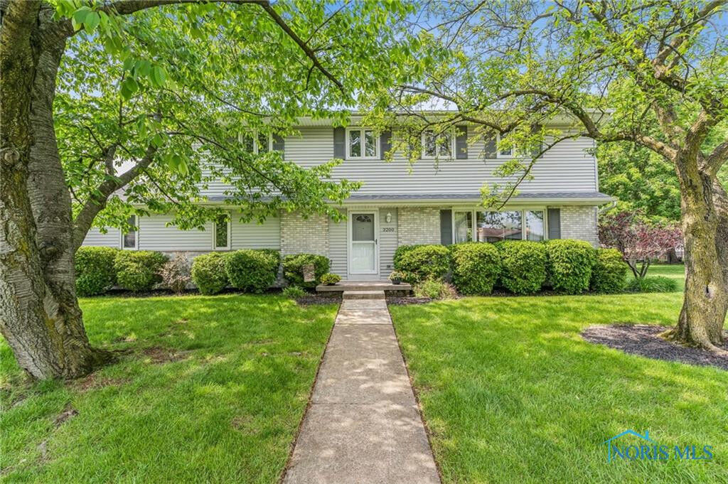 Property Photo:  3200 Ridgeview Drive  OH 45840 