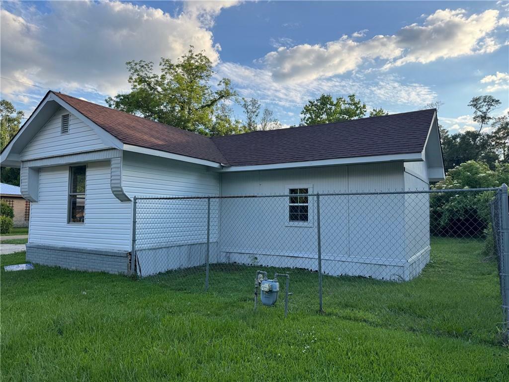 Property Photo: 611 E Michigan Street LA 70401