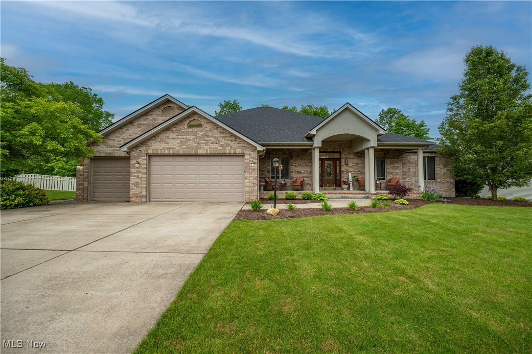 Property Photo: 6904 Ruby Court OH 44515
