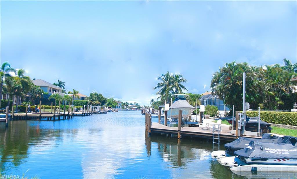Property Photo: 110 June Ct FL 34145