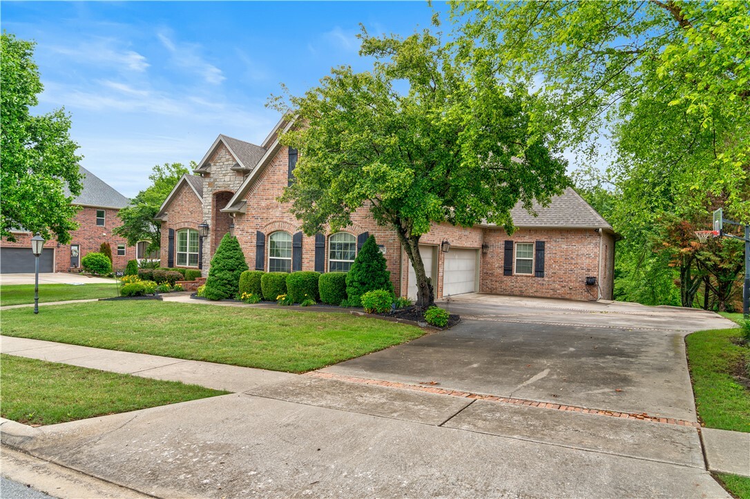 Property Photo: 2670 Candlewood Drive AR 72703