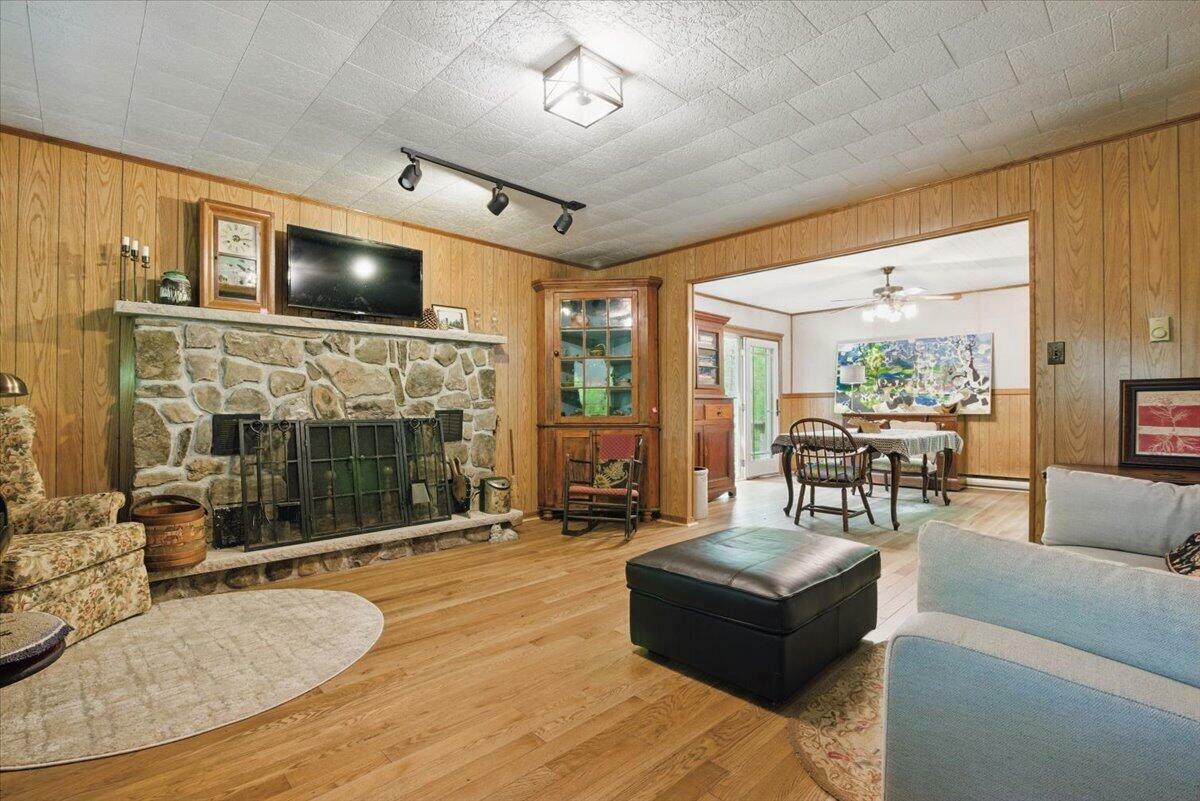 Property Photo: 2147 Gravel Road PA 18325