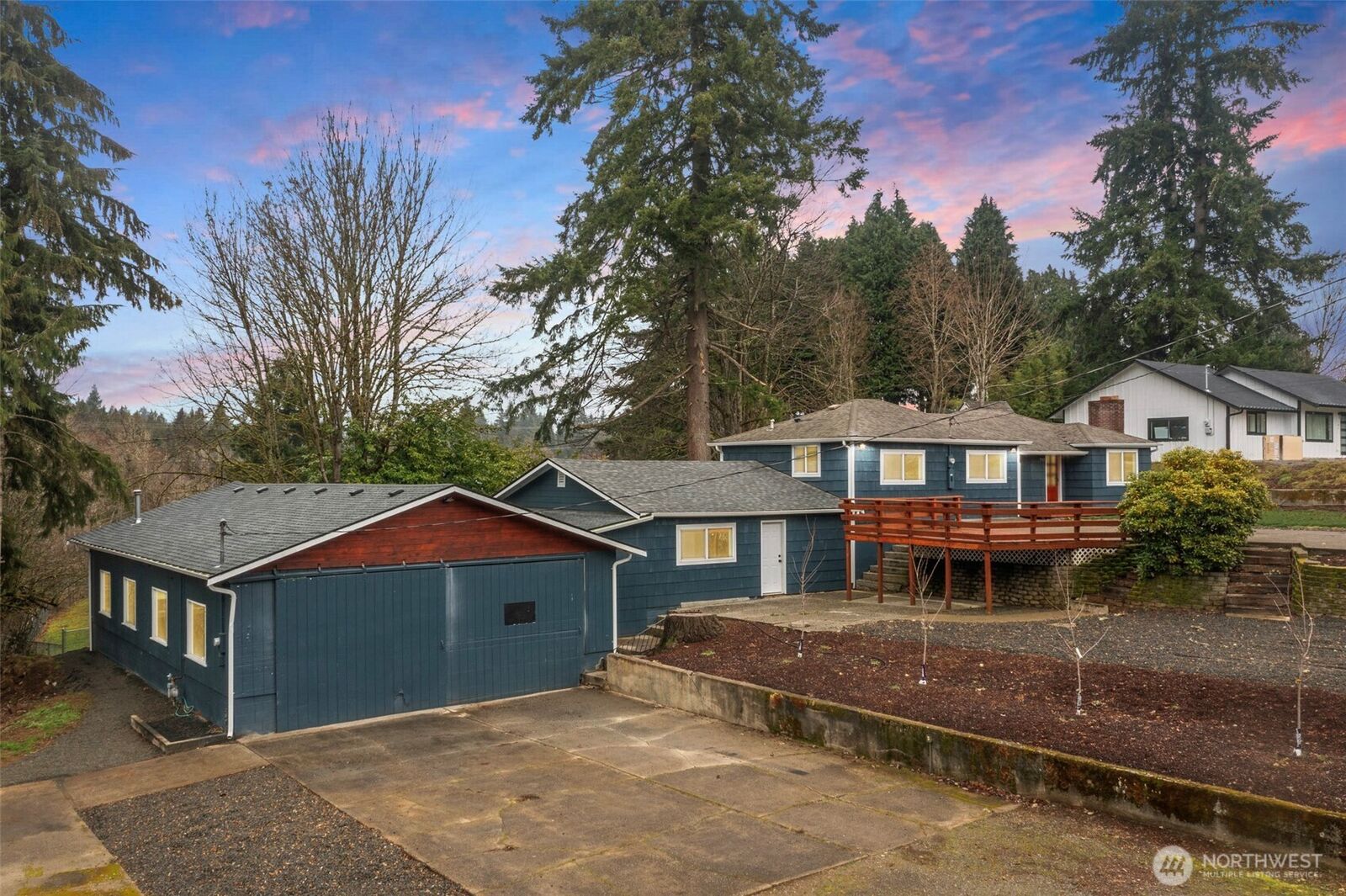 Property Photo: 702 Dennis Street SE WA 98501