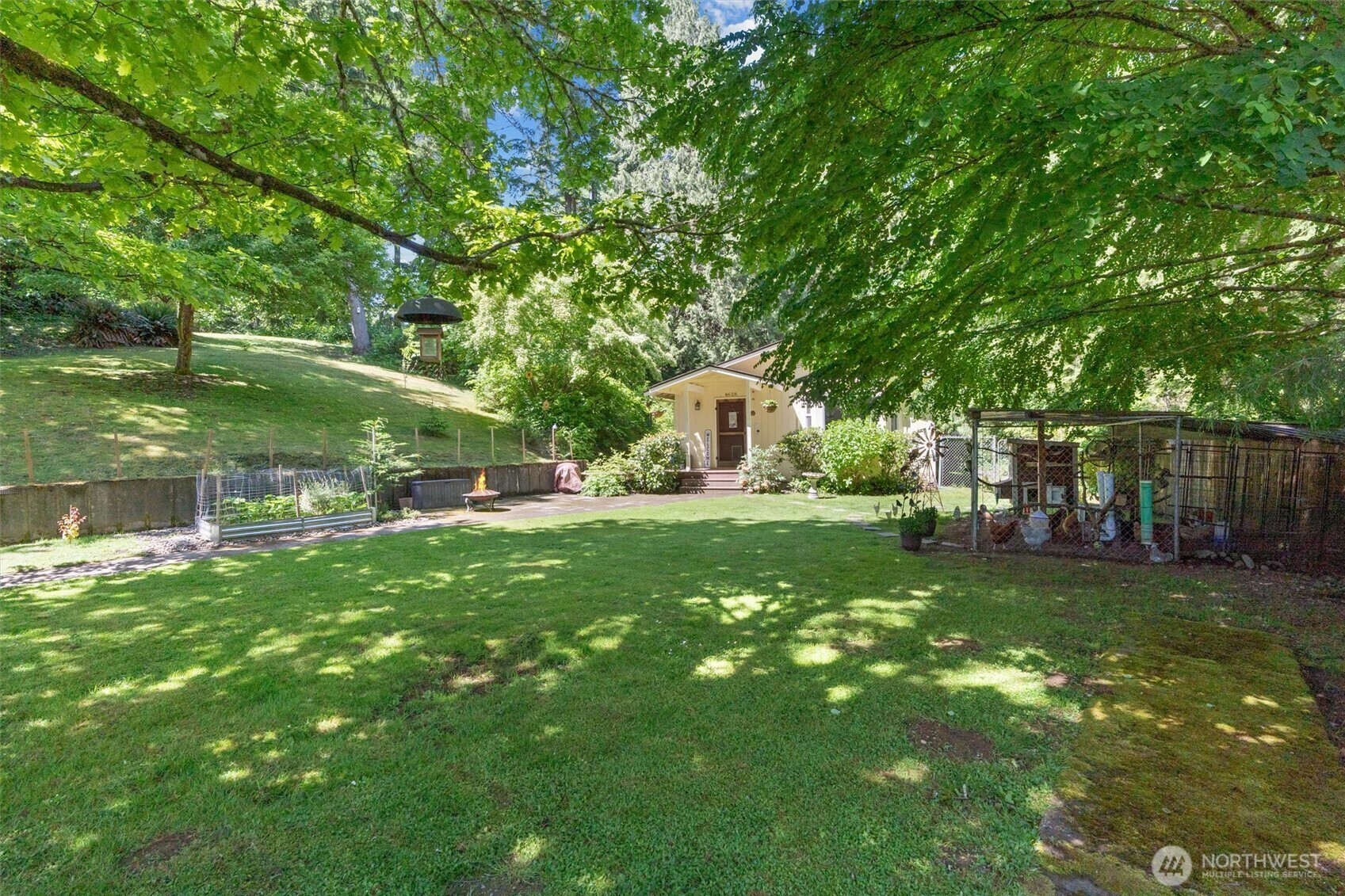 Property Photo: 4628 109th Avenue SE WA 98290