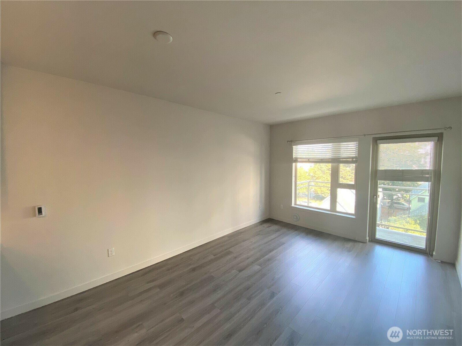 Property Photo: 1760 NW 56th Street 409 WA 98107