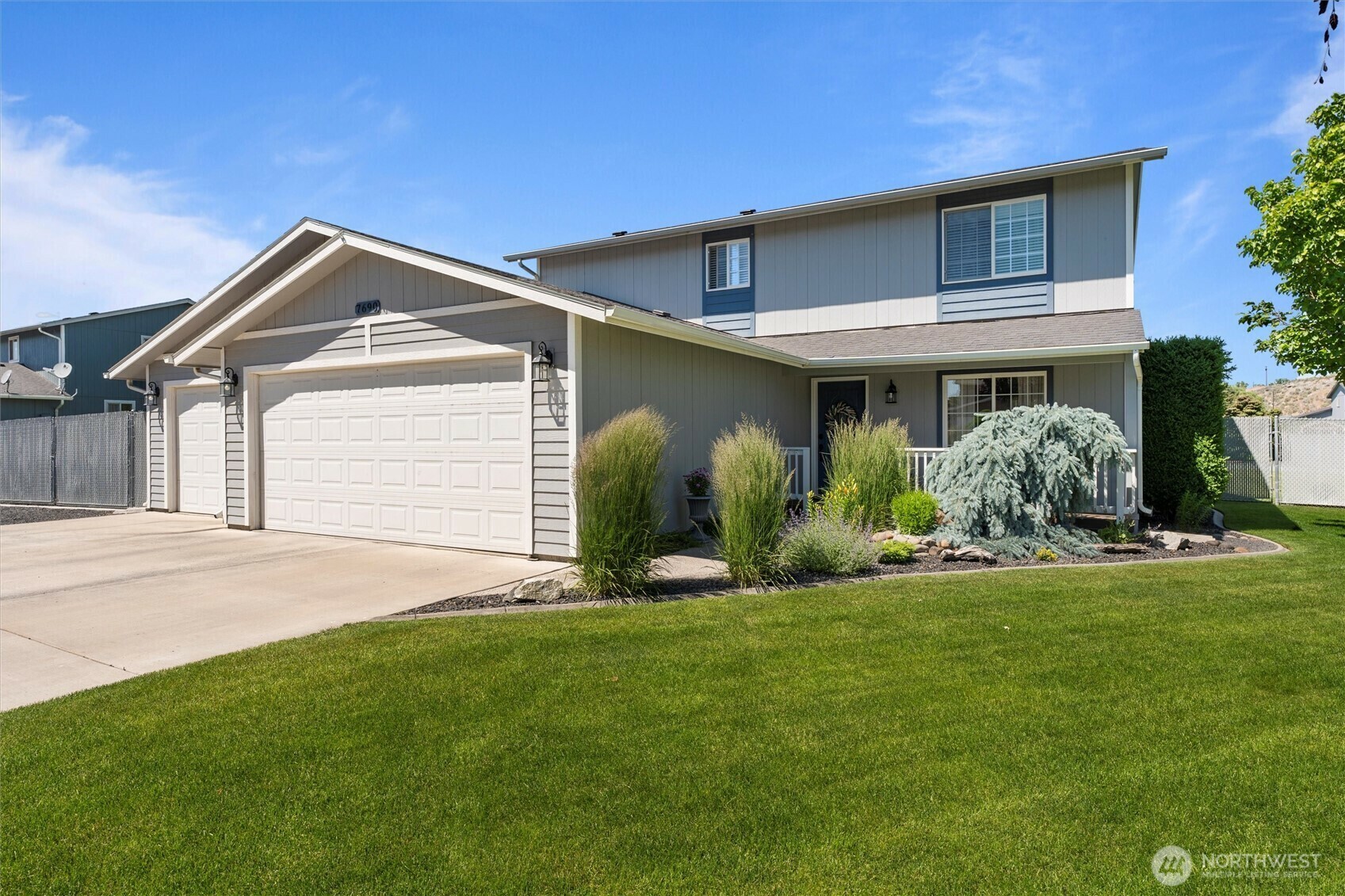 Property Photo: 7690 McDougall Avenue NE WA 98837