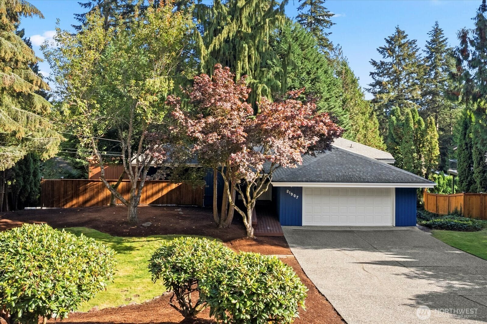 Property Photo: 21907 3rd Avenue SE WA 98021
