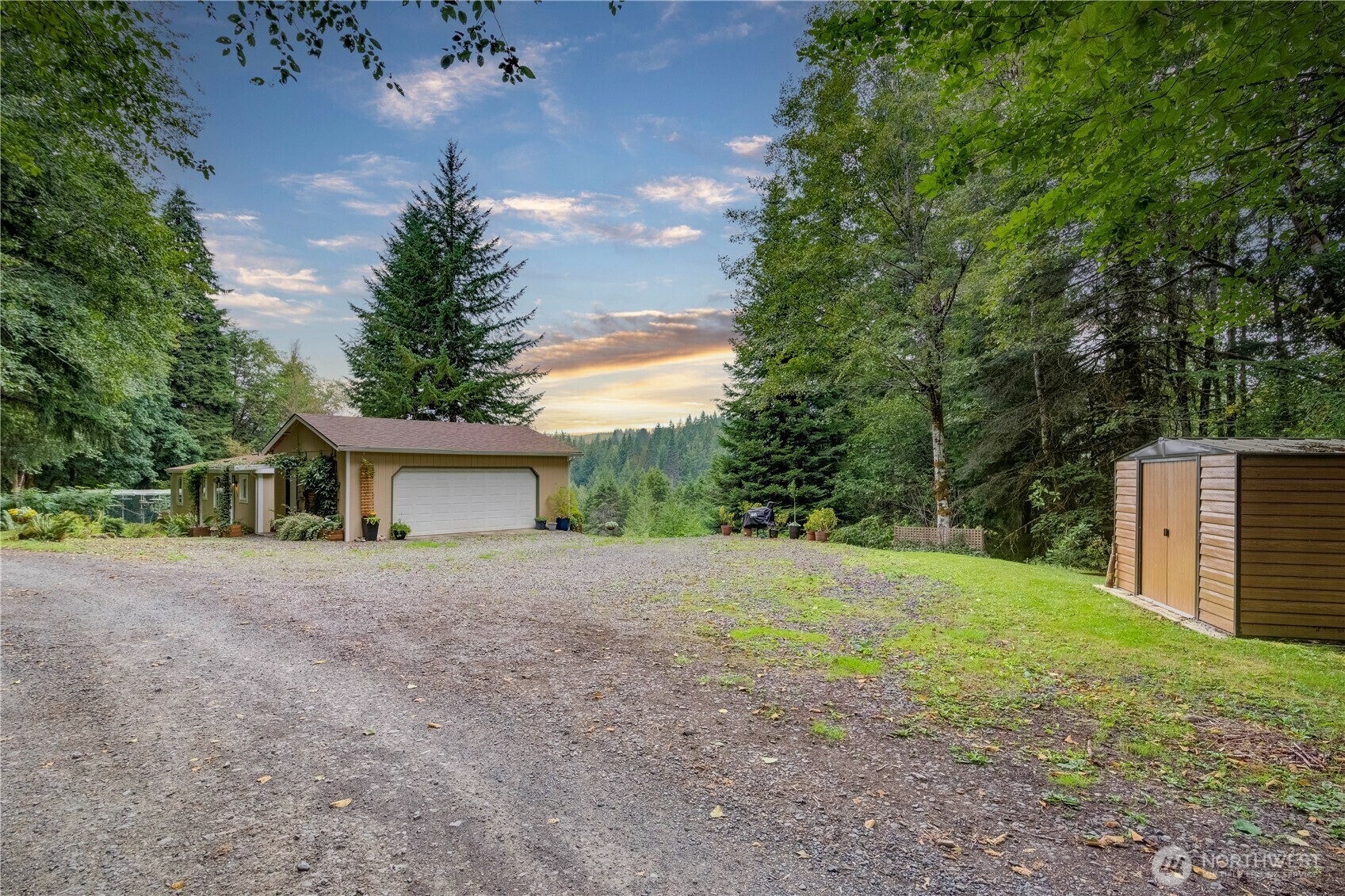Property Photo: 140 Leland Road WA 98632