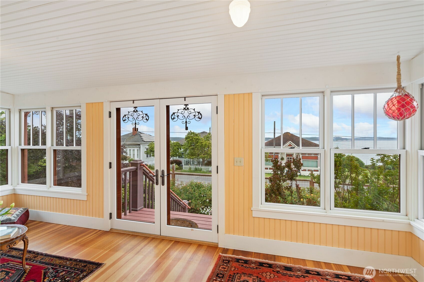 Property Photo: 1536 Washington Street WA 98368