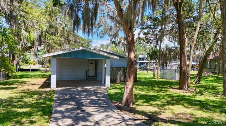 Property Photo: 5509 S Garcia Road FL 34448