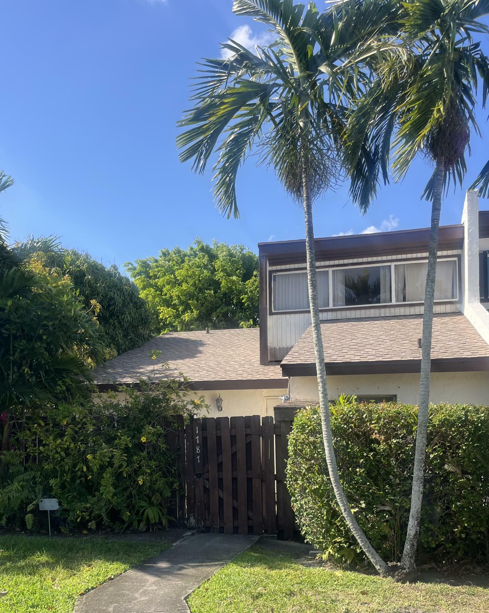 Property Photo: 1787 Abbey Road 7A FL 33415