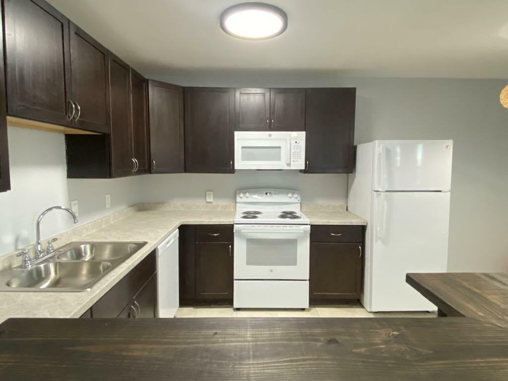 Property Photo: 810 Lake Shore Drive 17 FL 33403