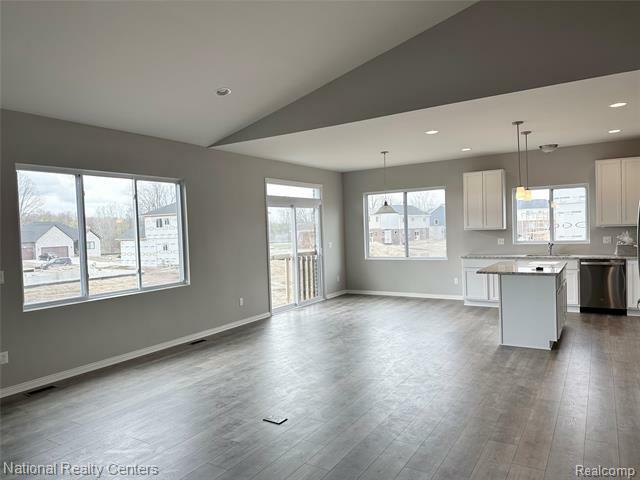 Property Photo: 251 Devonshire Drive 1 MI 48446