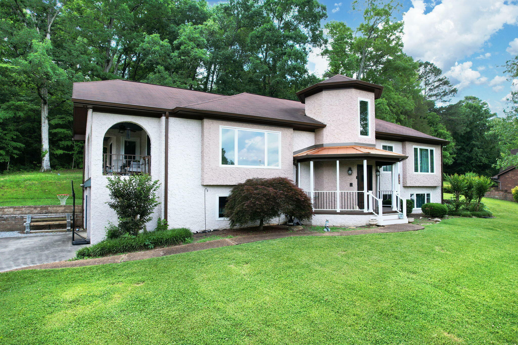 Property Photo: 450 Hunt Cliff Drive NW TN 37311