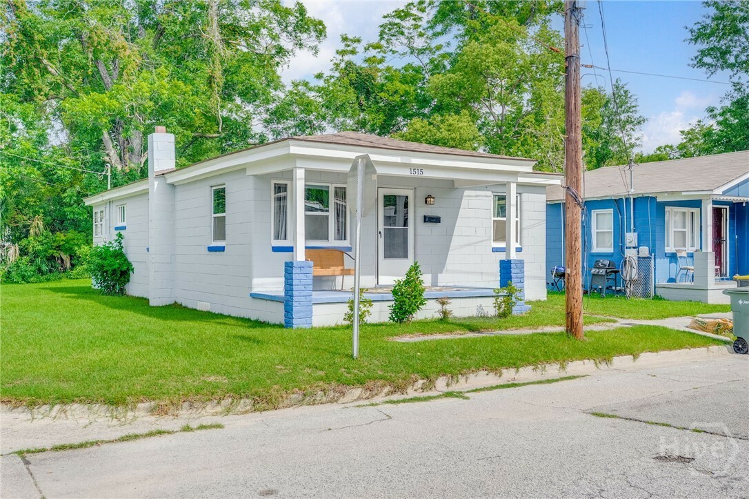 Property Photo: 1515 Vine Street GA 31401