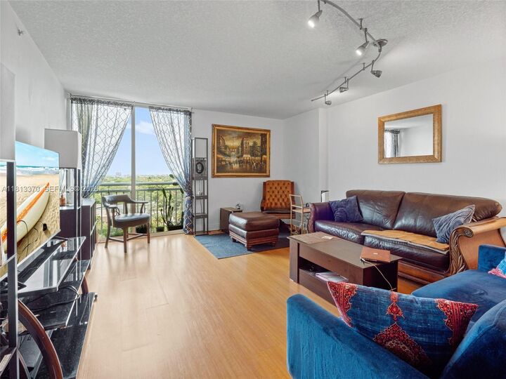 Property Photo:  3000 Coral Way 815  FL 33145 