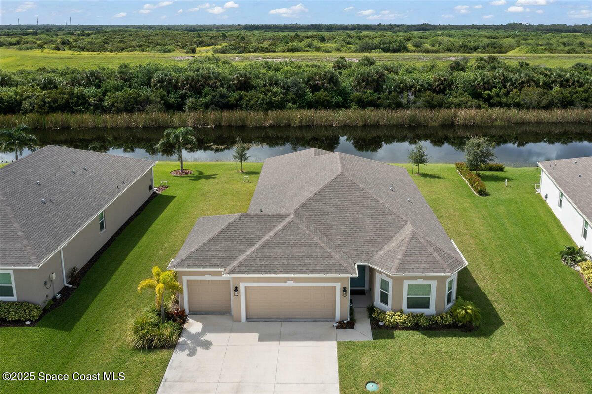 8342 Laguna Circle  Micco FL 32976 photo