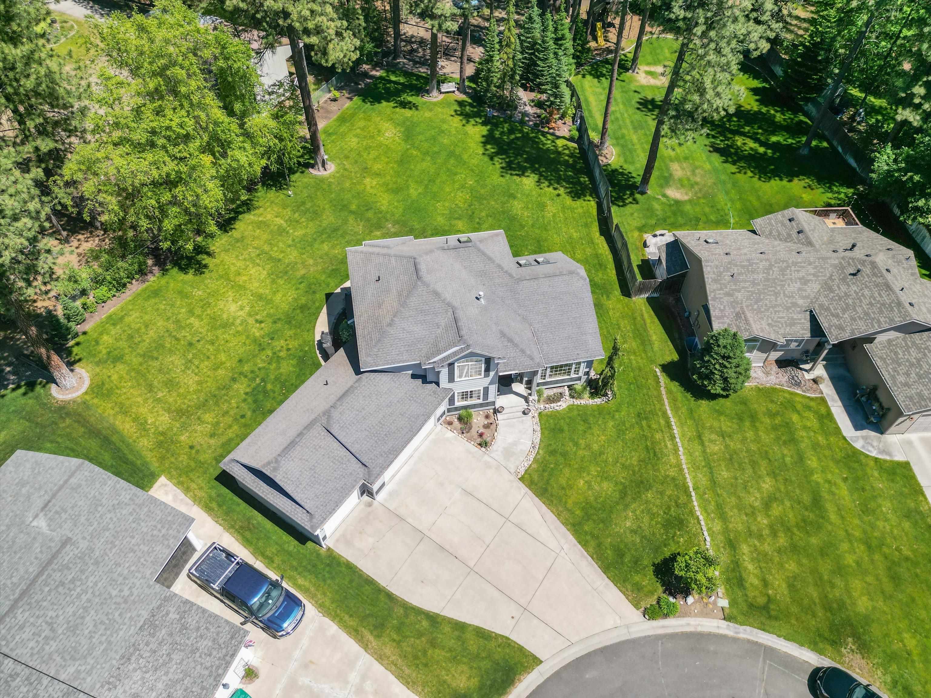 Property Photo: 16920 N Mayfair Rd WA 99005