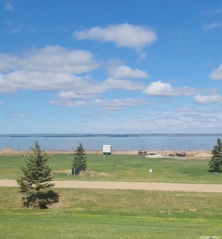 Property Photo: 710 Lakeshore Drive SK S0M 1X0