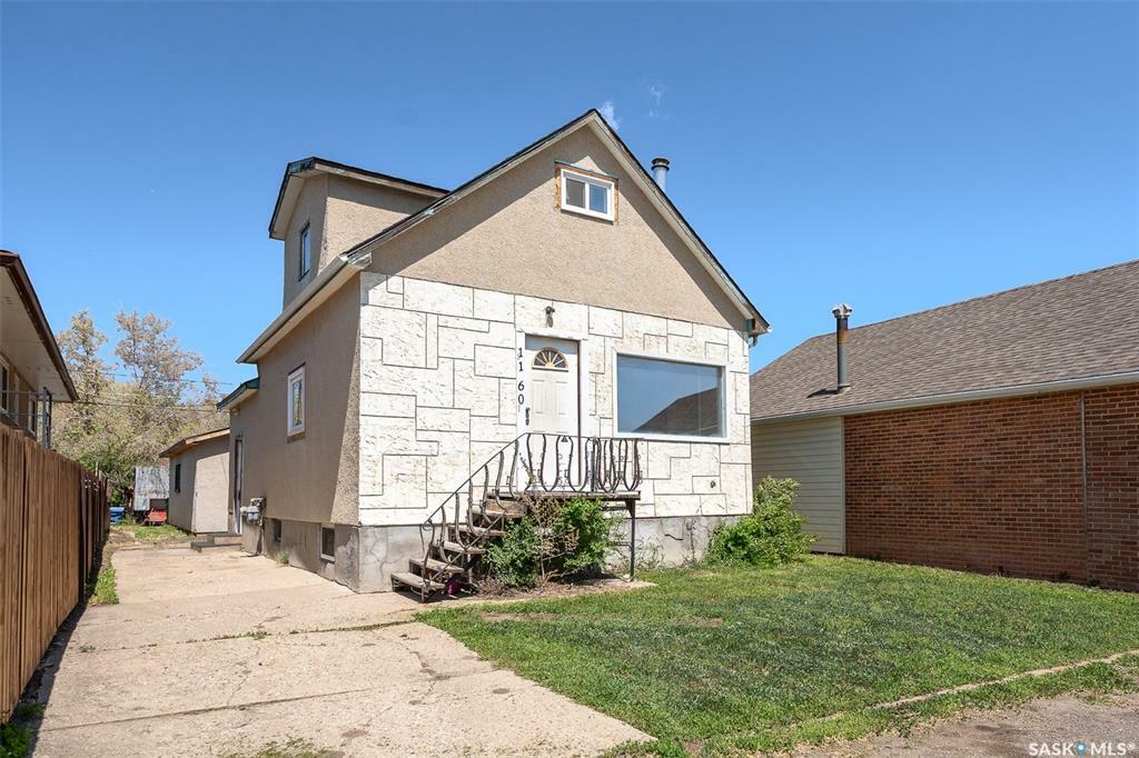 Property Photo: 1160 Coteau Street W SK S6H 5G5