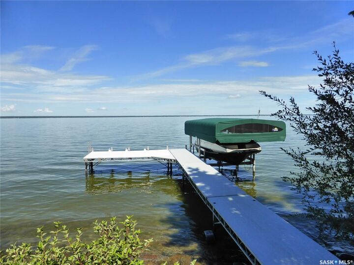 Property Photo: 620 Kenderdine Boulevard SK S0M 1J0