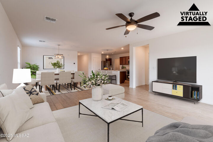 Property Photo: 6179 S Reed Bunting Drive AZ 85757