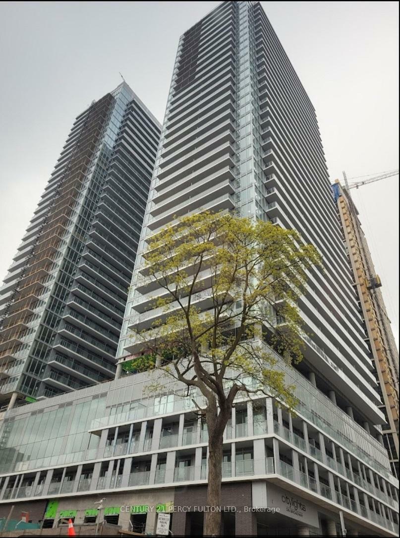 Property Photo:  99 Broadway Avenue 1812  ON M4P 1V2 
