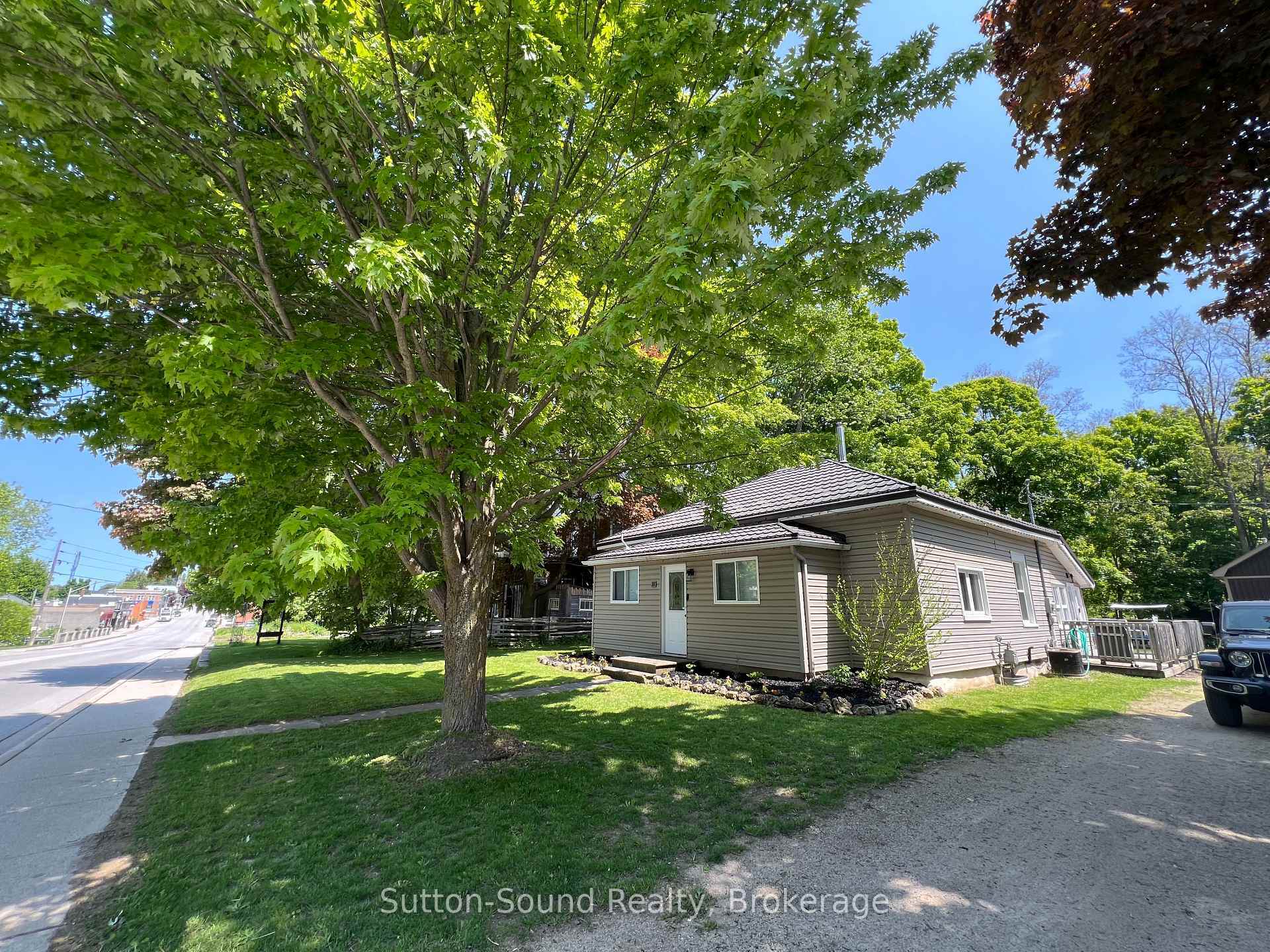 31 Yonge Street  Arran-Elderslie ON N0H 2N0 photo