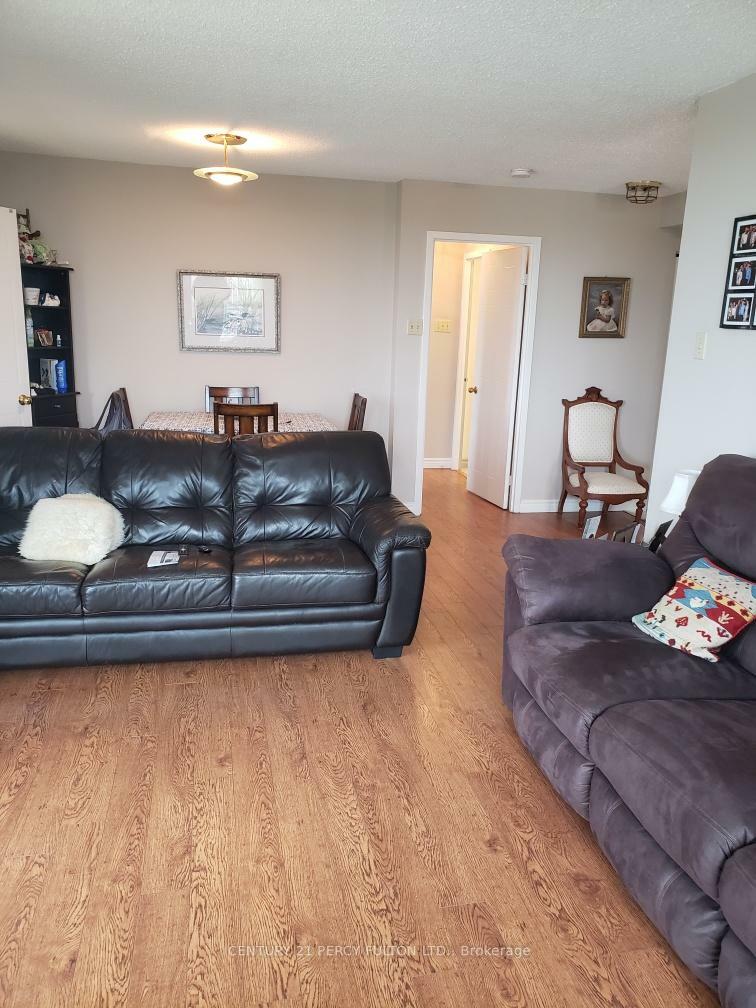 Property Photo: 75 Ellen Street 1004 ON L4N 7R6