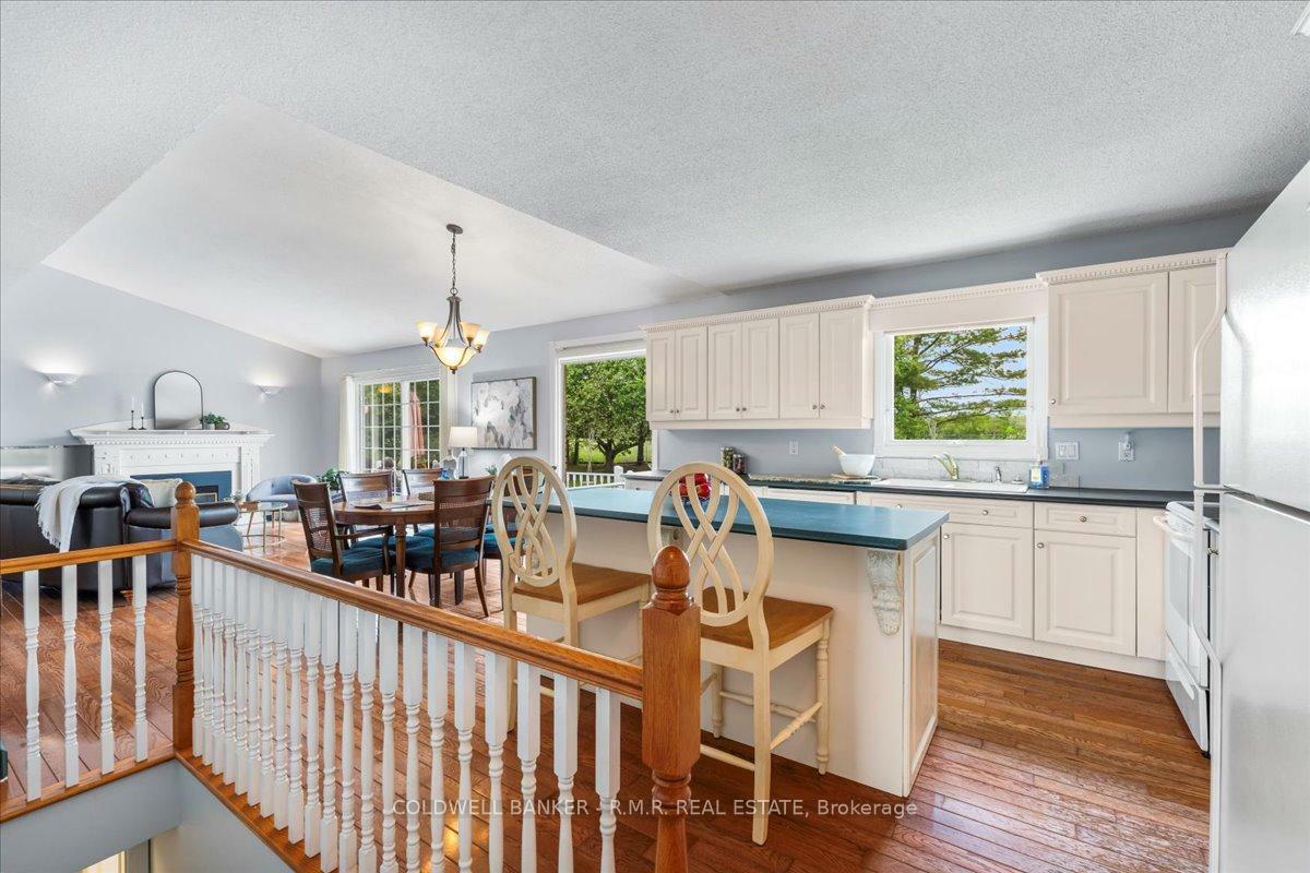 Photo de la propriété:  790 Hamilton Road  ON K8N 4Z5 