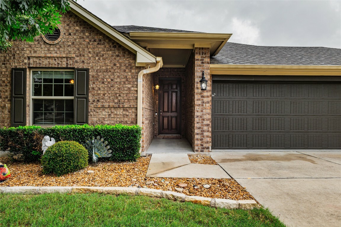 Property Photo:  1501 Daylily Loop  TX 78626 