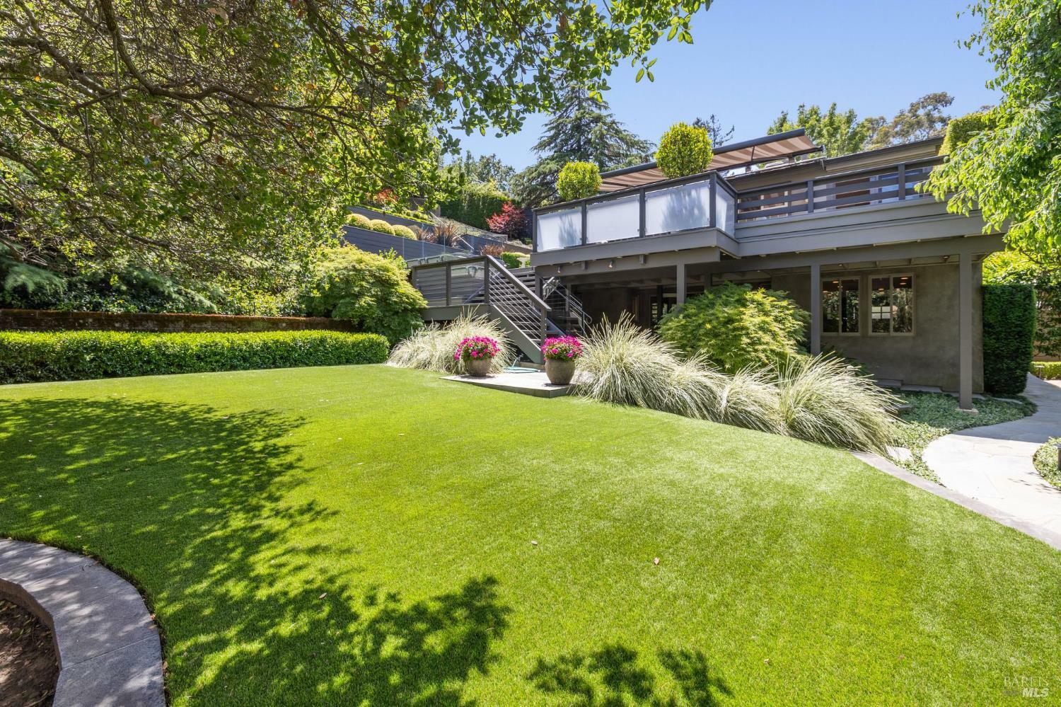 Property Photo: 31 Ray Court CA 94901