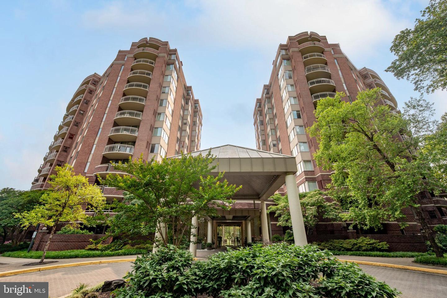 Property Photo: 5802 Nicholson Lane 2-702 MD 20852