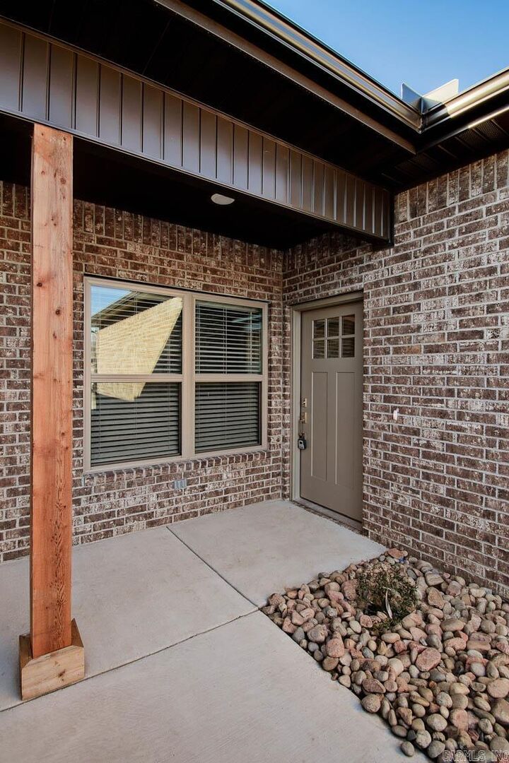 Property Photo: 336 Turnberry Court AR 72653