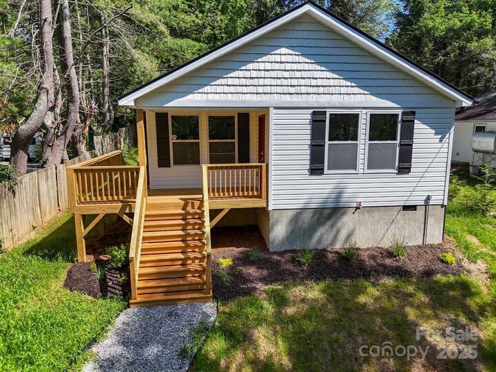 Property Photo:  44 Rosemary Road  NC 28806 