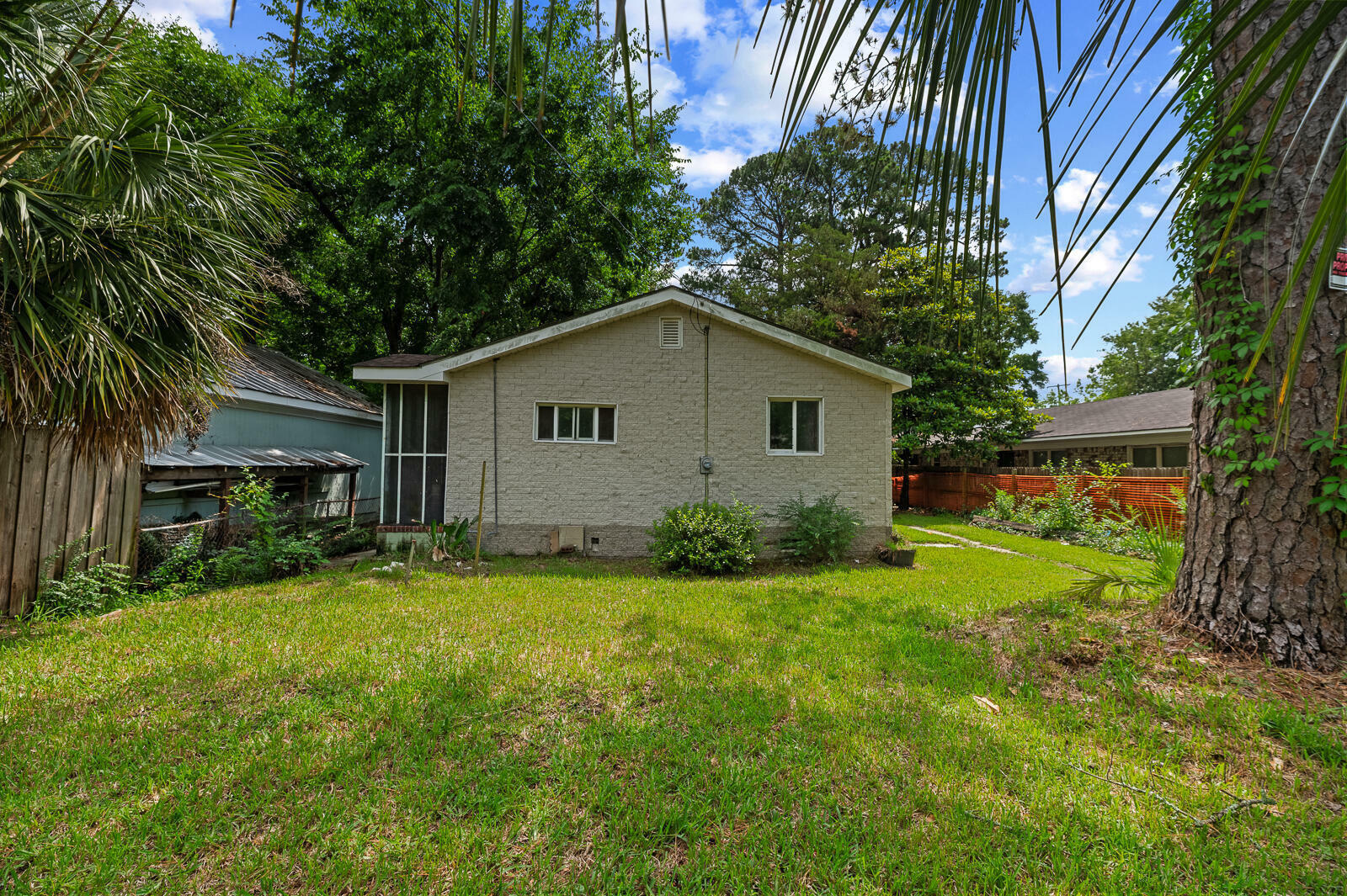 Property Photo: 638 Cashew Street SC 29407