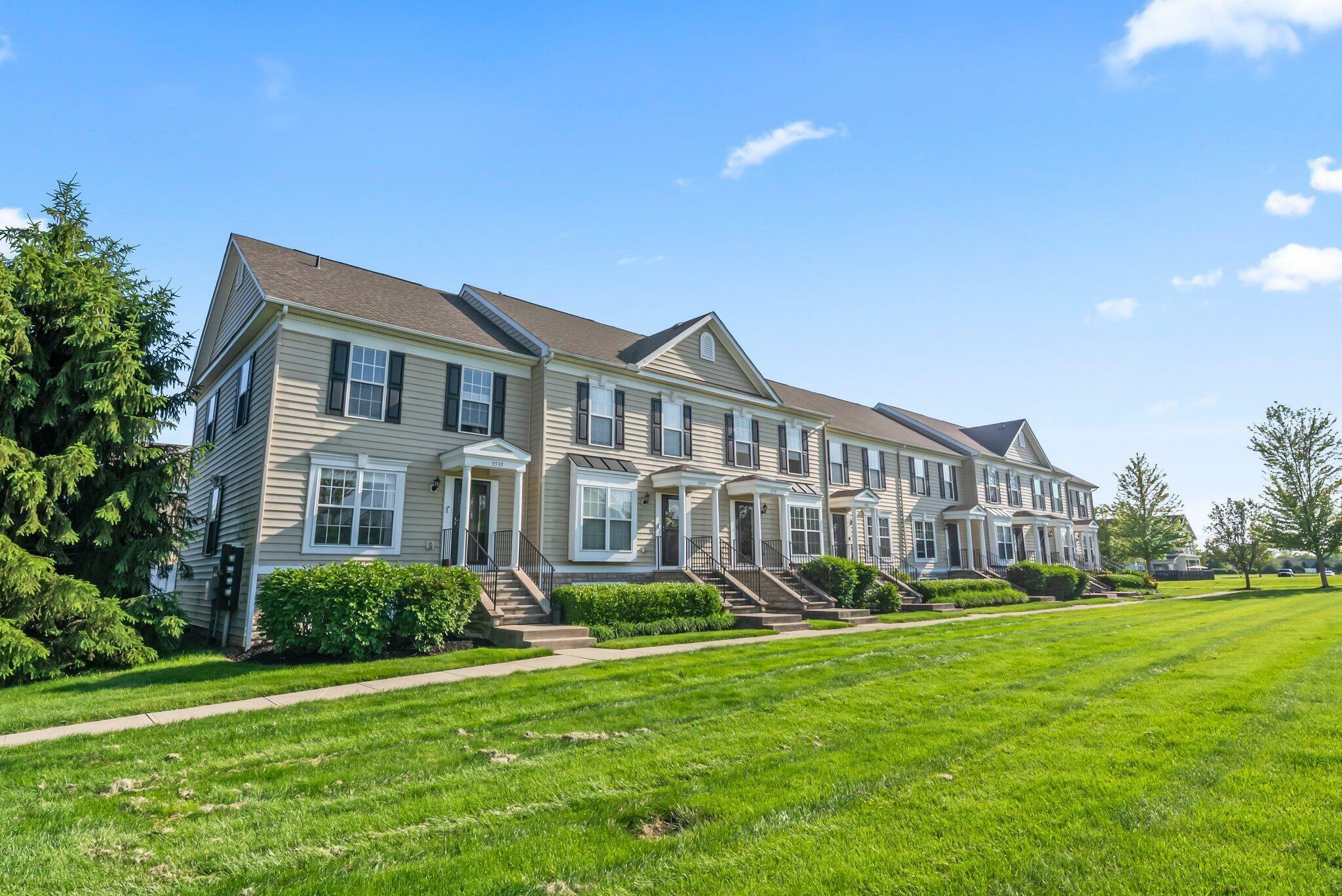 Property Photo:  5541 Rainbow Falls Street  OH 43016 
