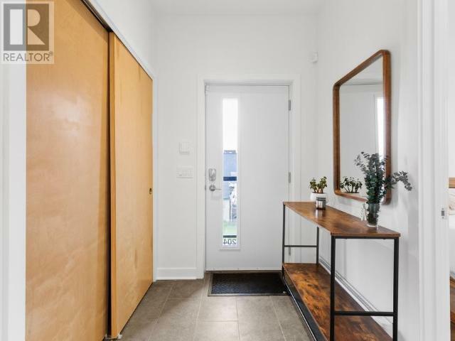 Property Photo:  204-508 Wood Street  YT Y1A 2G1 