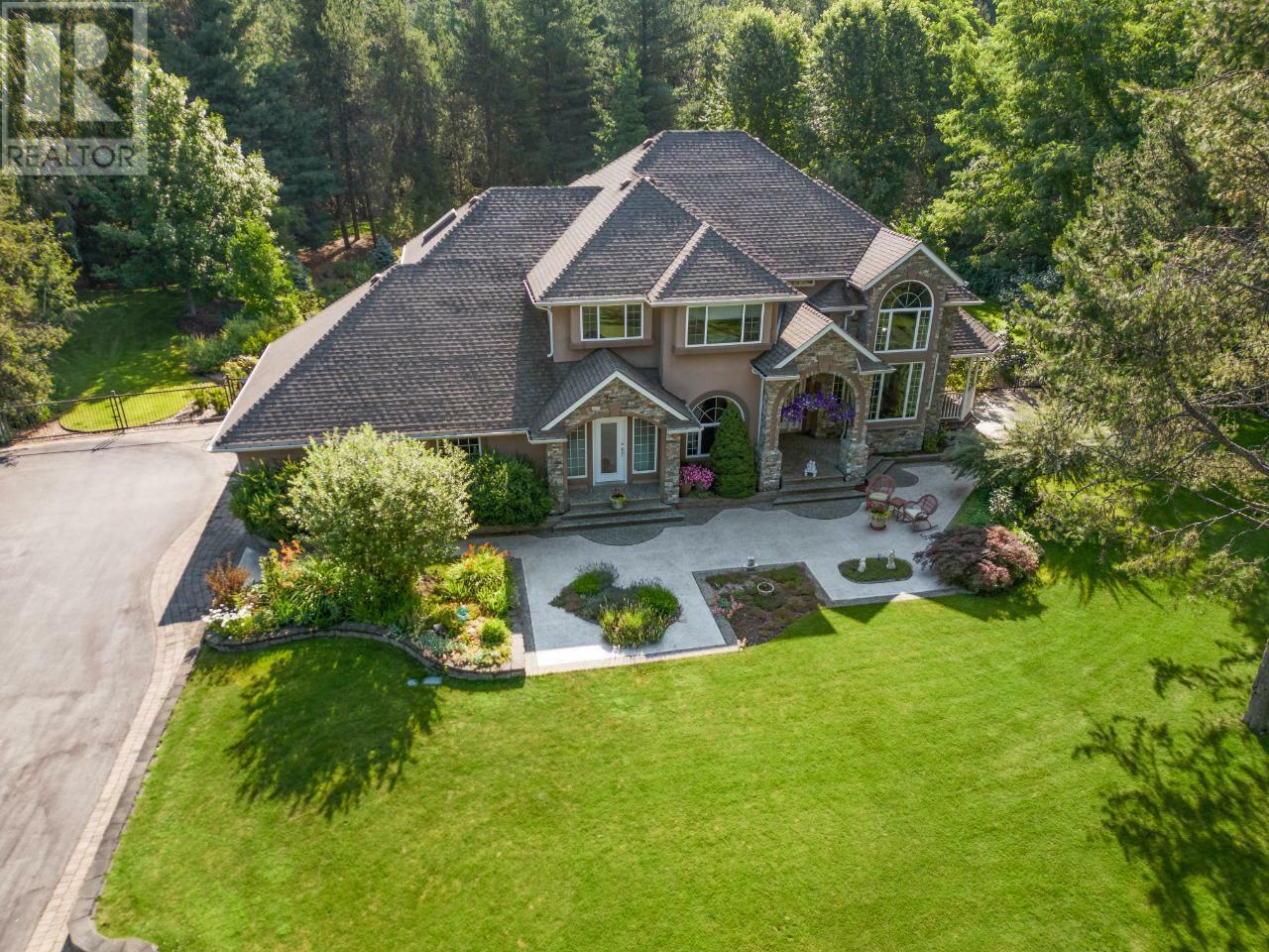 Property Photo: 880 Waterloo Road BC V1N 4K8