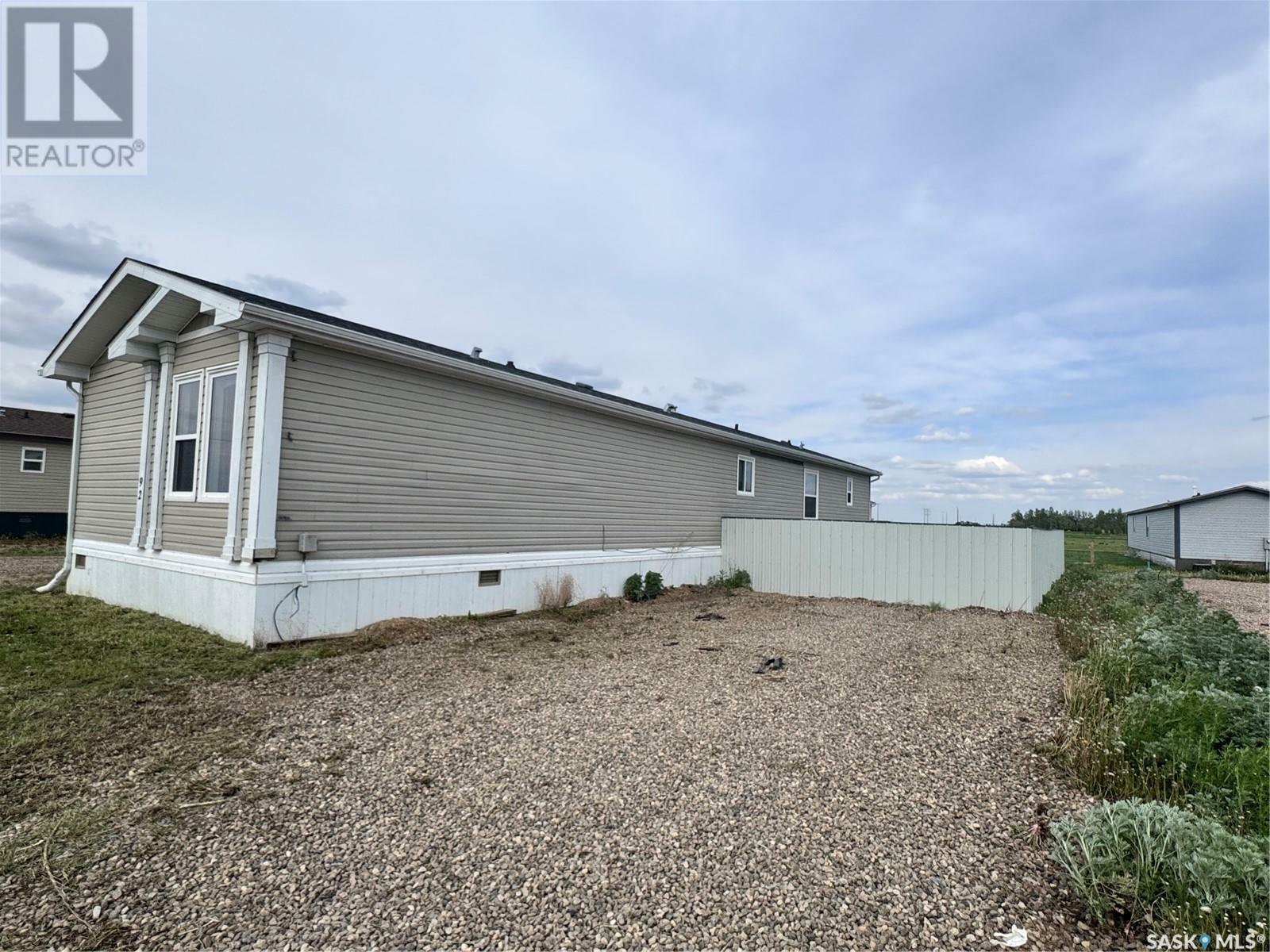 Property Photo: 92 Foord Crescent SK S0C 1P0