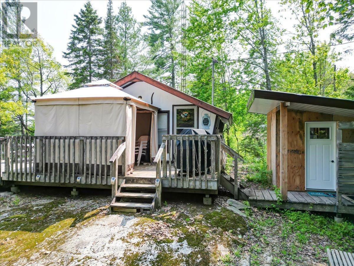 Property Photo: 1009 Gossamer Lane ON K0L 1C0