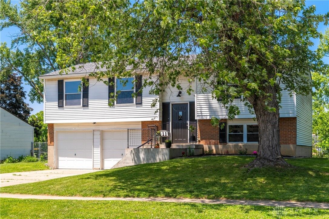 Property Photo:  610 W Market Street  OH 45066 