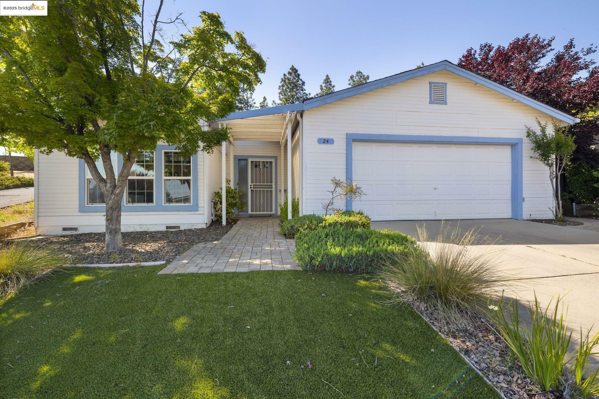 Property Photo: 12660 Red Chestnut Ln Spc 24 CA 95370