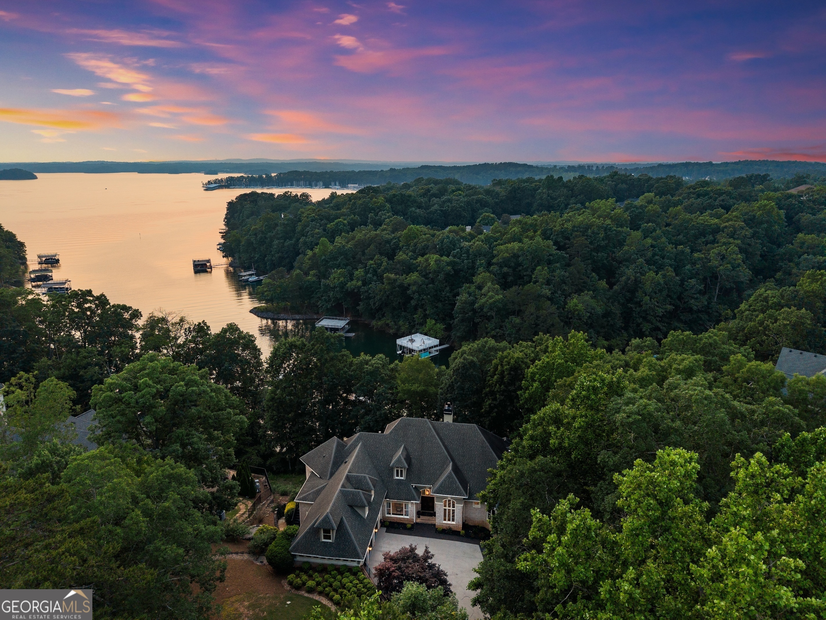 Property Photo: 5610 Point West Drive GA 30566