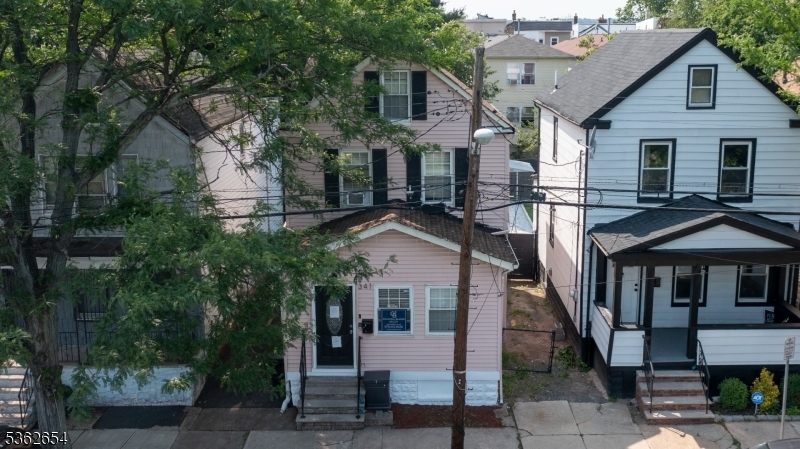 Property Photo: 341 S 18th St NJ 07103