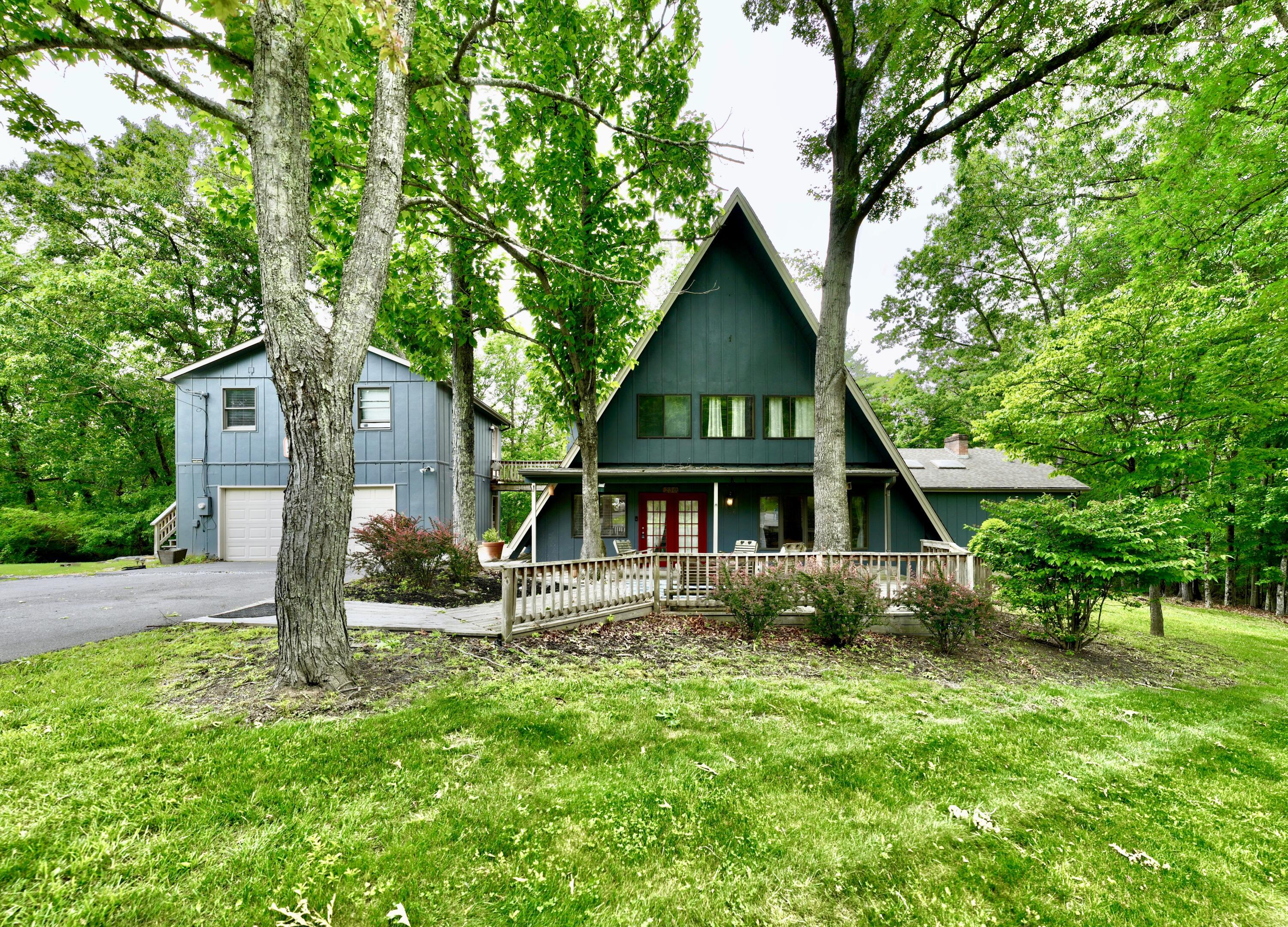 236 Mackle Pt  Lewisburg WV 24901 photo